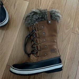 Sorel Joan of Arctic Boots 8.5